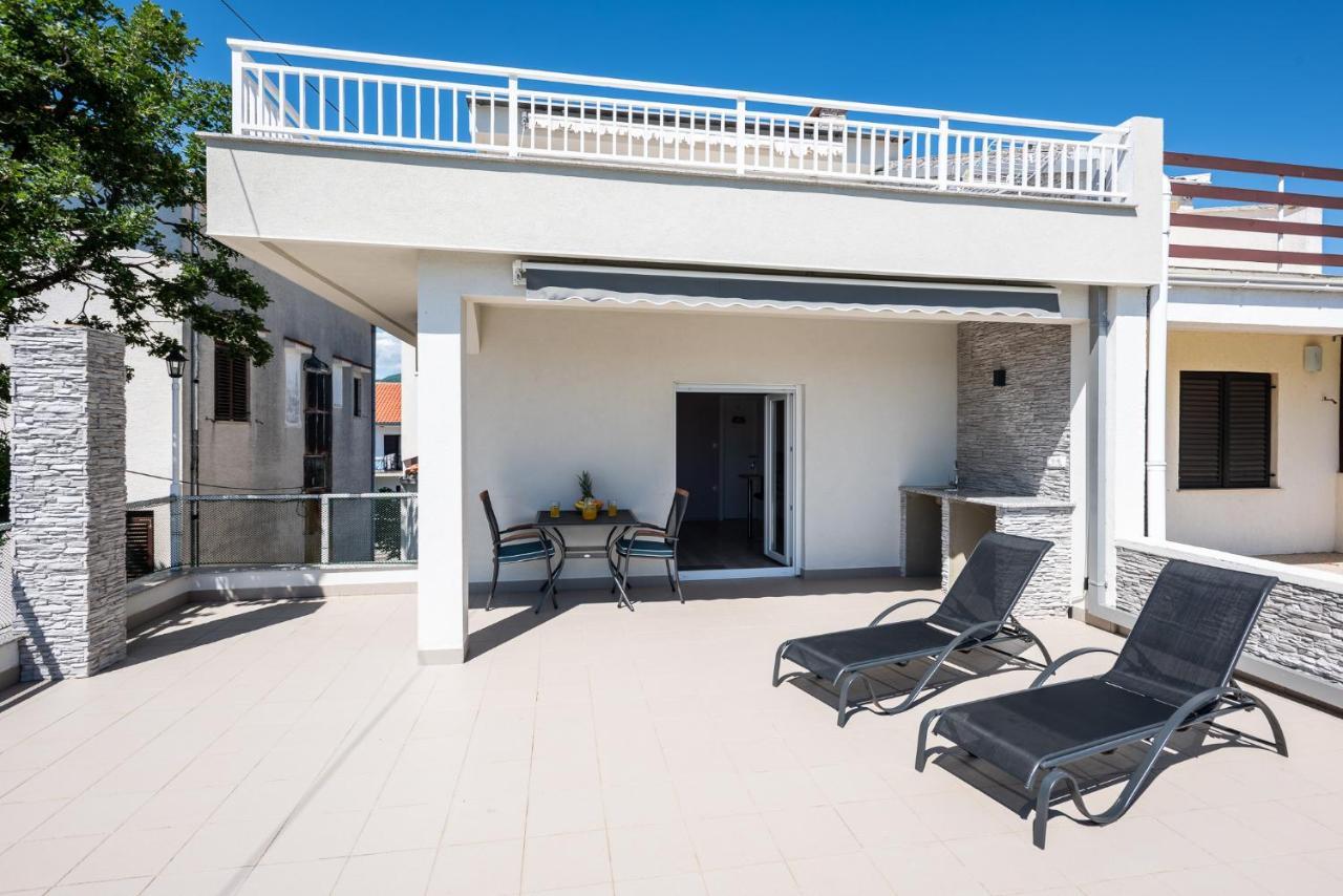 Apartments Omorfia Kraljevica Exterior photo